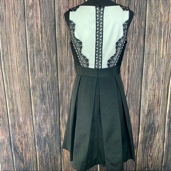 WHITE HOUSE BLACK MARKET Lace Fit & Flare Pleated Tuxedo Dress with Pockets - Picture 5 of 10